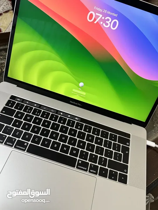 MacBook Pro Model A1990, touch bar, core i9,   15.4" very clean