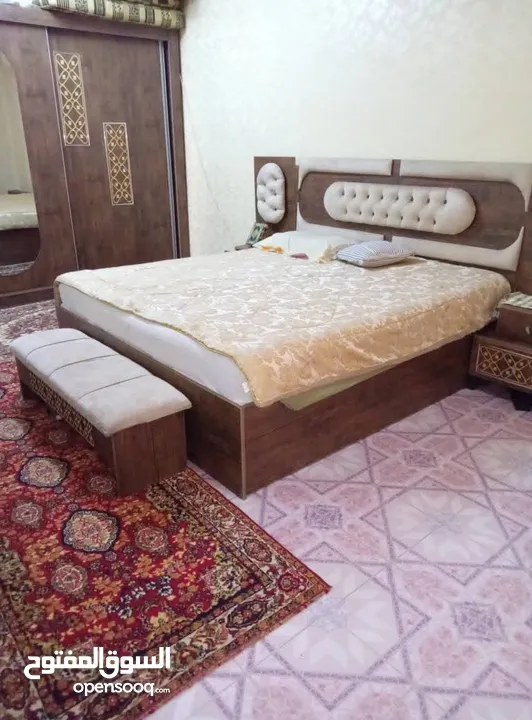 شقه للبيع .