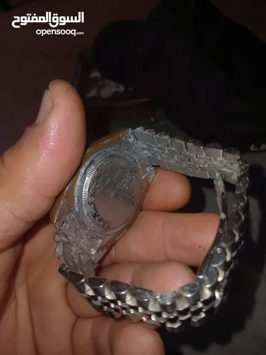 ساعة رولكس مع ساعة اخرى كما هو بااصور للبيع
