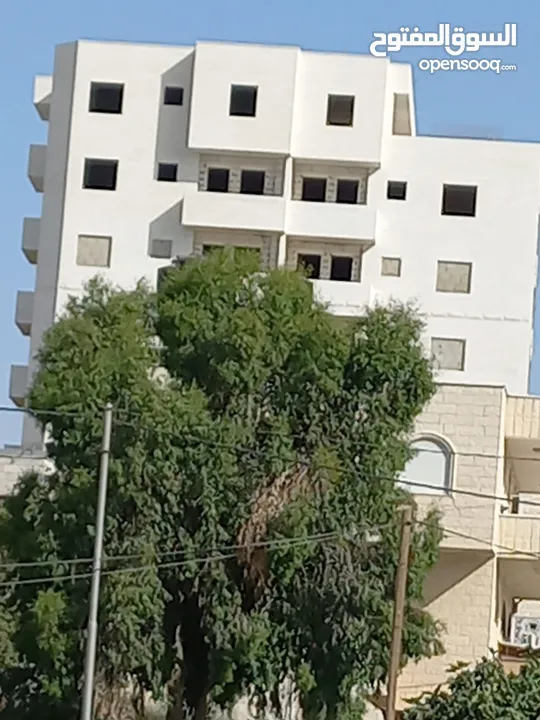 عقار مميز للبيع - شقة سكنية - حلحول زبود