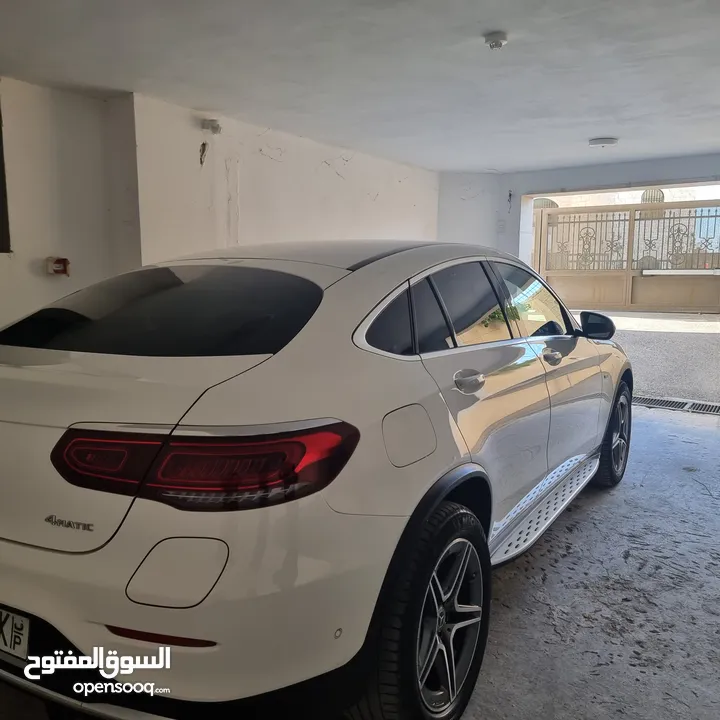 GLC 300e مرسيدس بنز