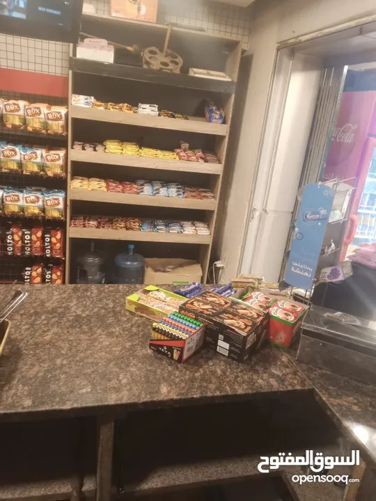 كافتيريا للبيع