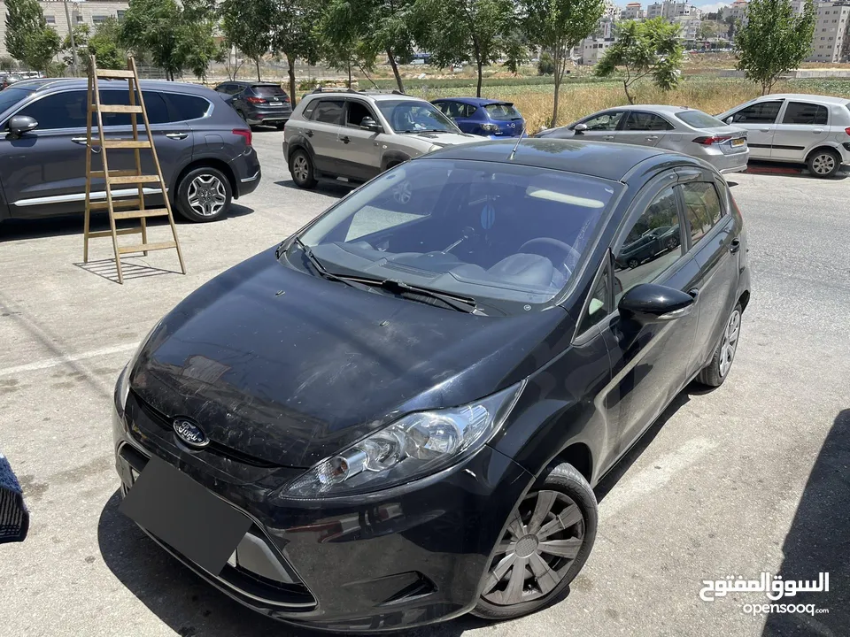 فورد فيستا للبيع