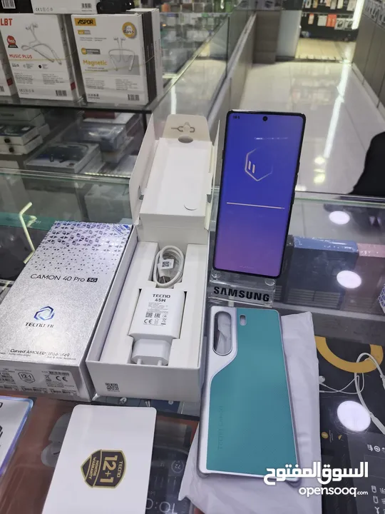 الحديث وصل CAMON 40 PRO 4G  معه كامل اغراضو جيجا 256 رام 24 متوفر توصيل