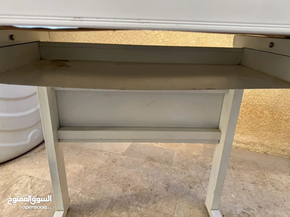 مرسم هندسي مع اضاءه