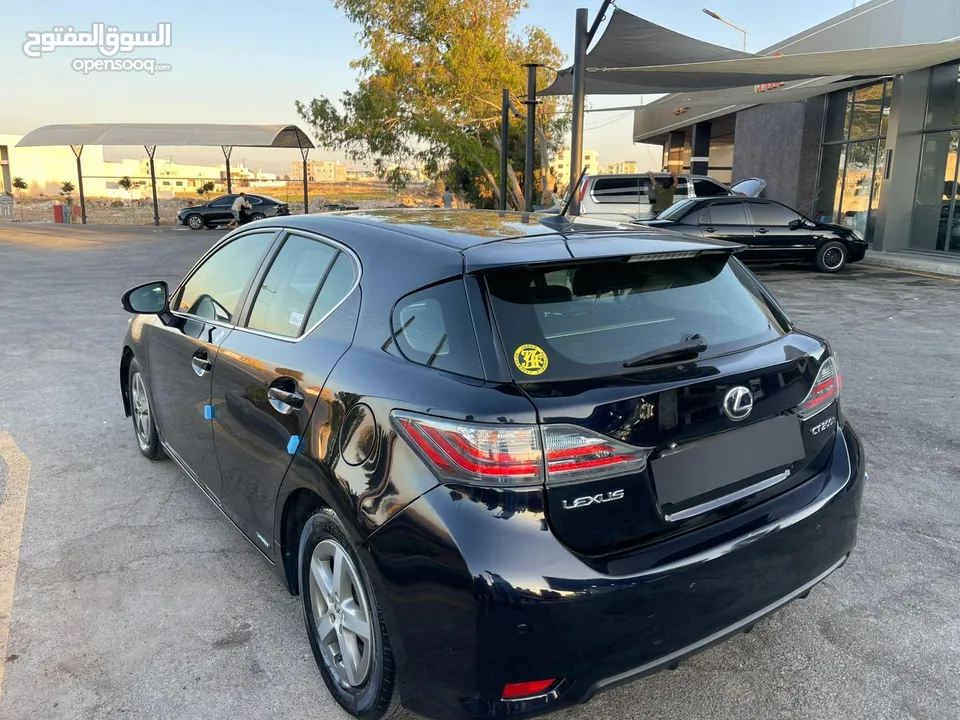 لكزس CT200 موديل 2012 فحص 3 جيد  وارد أوروبي   ممشى قليل 108 الف km