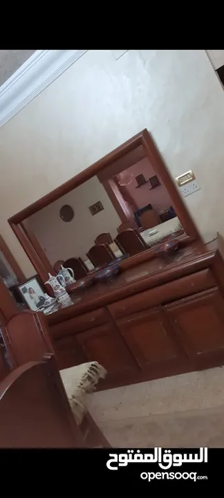 غرفة سفرة كاملة للبيع بحالة جيدا جدا خشب زان ثقيل