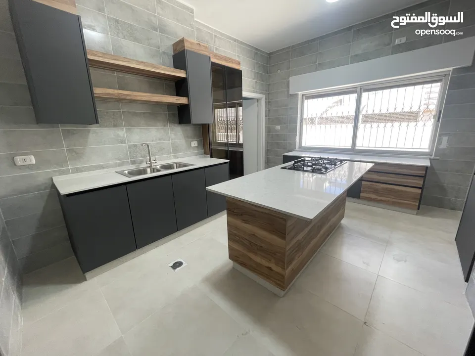 Fully Renovated Villa for rent in Shmesani ( Property 39160 )-174787713