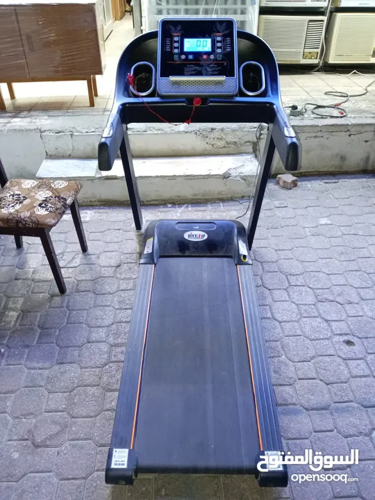 Exercise Treadmill Machine ( رياضة مكينة جديدة شوية استخدم)