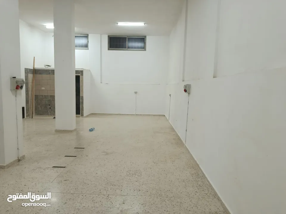 مخازن للايجار 140 متر 3فاز