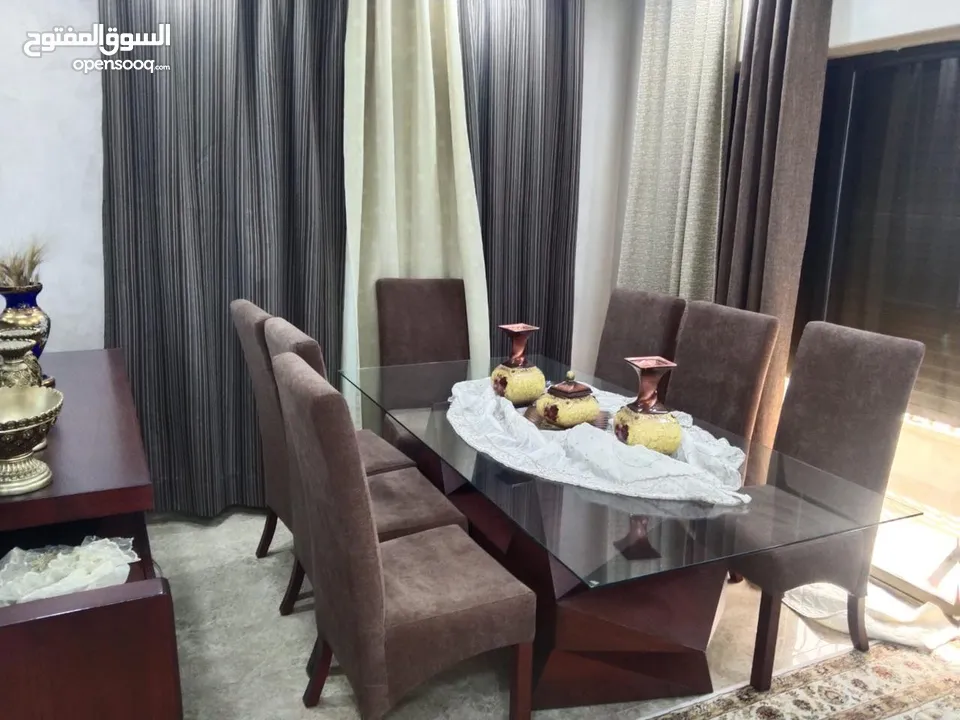 شقة مفروشة فاخرة للإيجار - الشميساني  موقع مميز جدًا