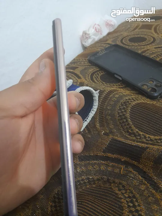 تلفون للبيع او البدل اقراء للوصف