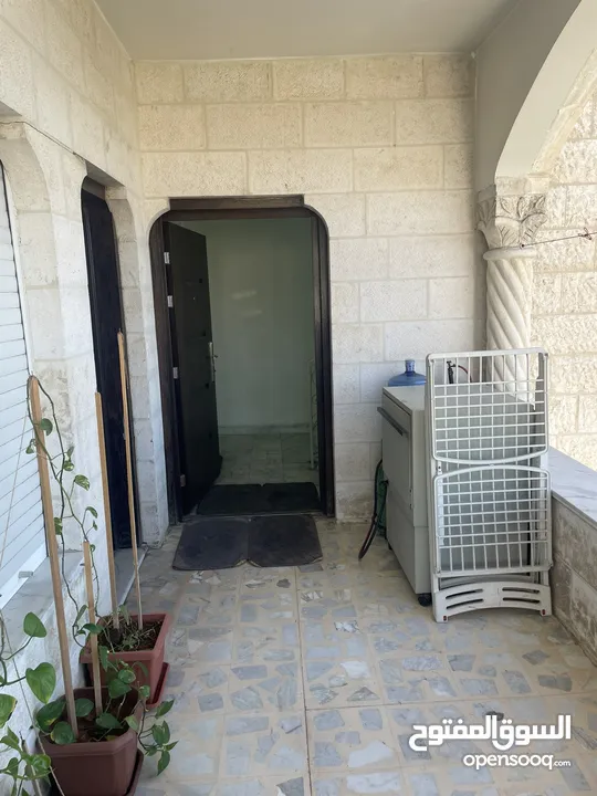 عقار للبيع