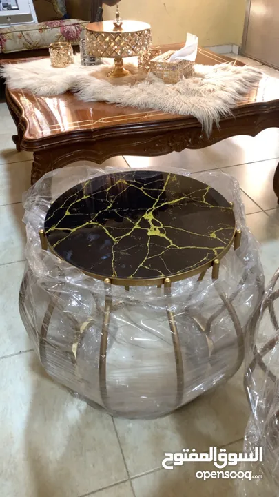 طاولات وسط للبيع