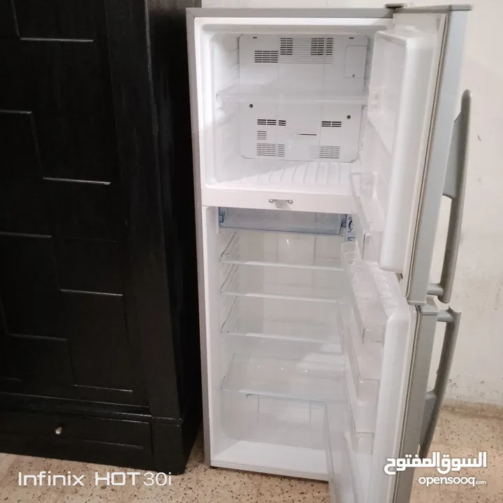 ثلاجه وغساله استعمال بسيط انفيرتر 270 دينار