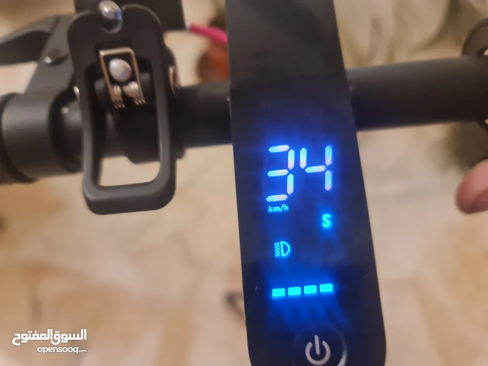 سكوتر كهرباء شاومي مستعمل شهر خفيف جدا بمواصفات عاليه