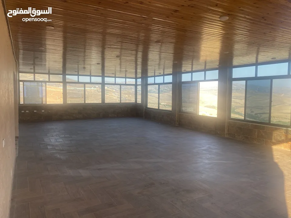 مزرعة- ابو احمد البلوطي مزرعة مع إطلالة خلابة من ثلاث جهات ، ملائمه لجميع المناسبات والحفلات