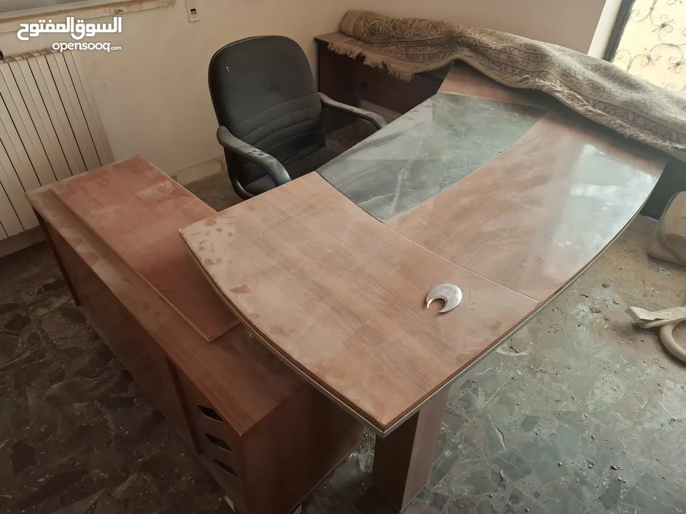 اثاث مكتب مستعمل