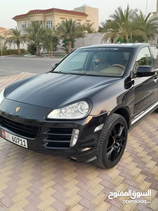 PORSCHE CAYENNE S V6 with normal suspension