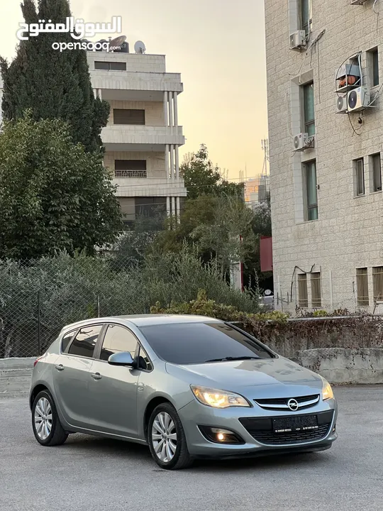 اوبل استرا 2013