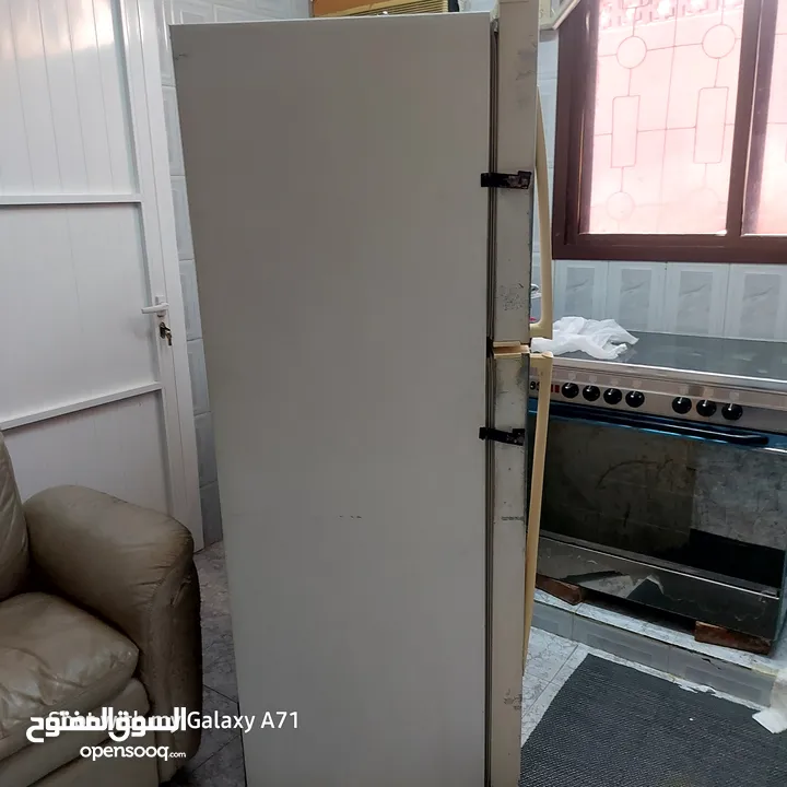 LG used  fridge (made in Korea) for sale. capacity : 900- 950 liter.