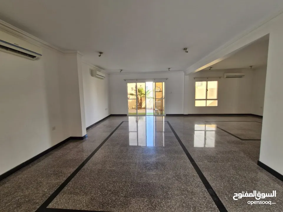 4 + 1 BR Spacious Villa in MSQ for Rent