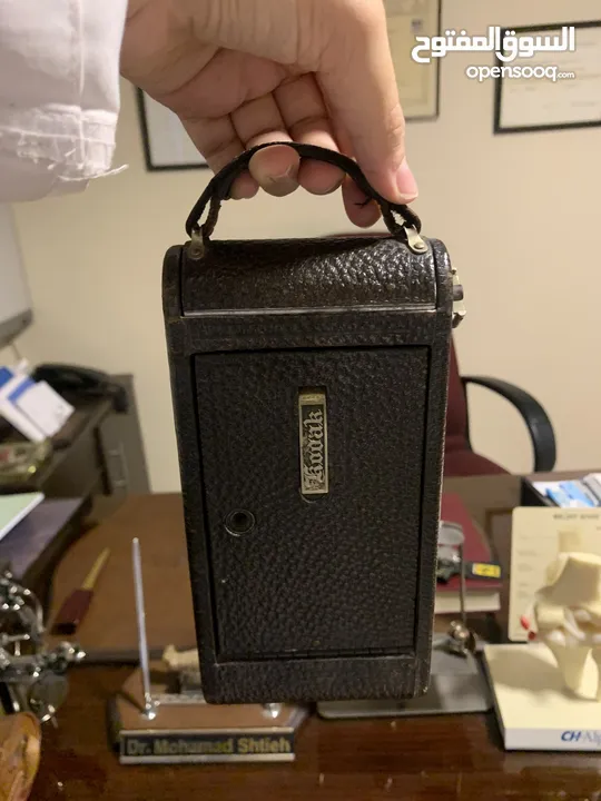 1913 kodak camera with the bag