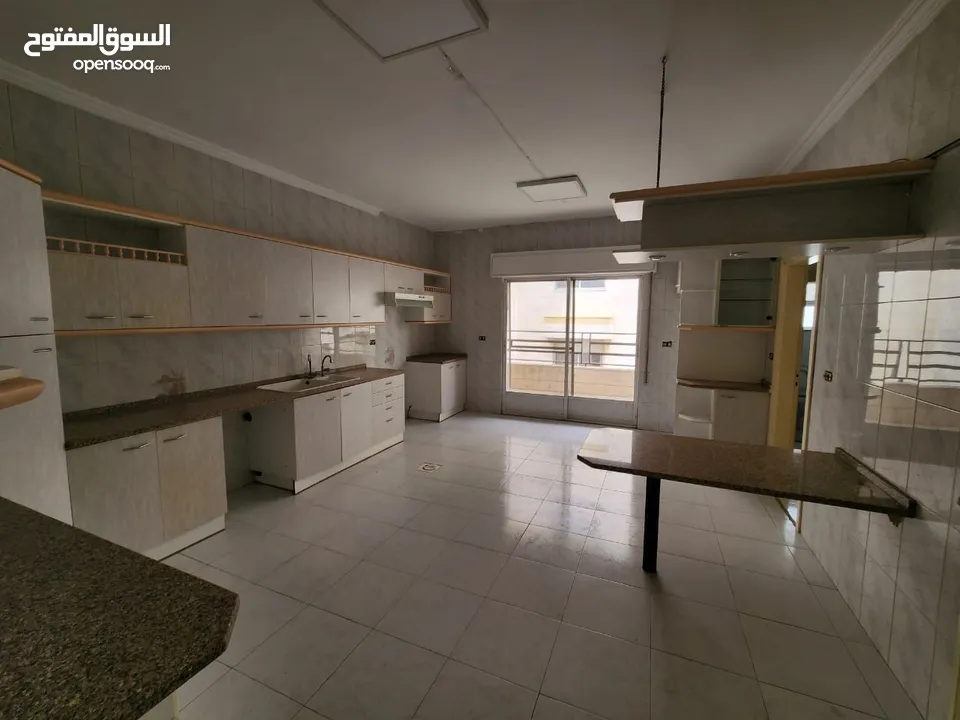 شقة طابقية للبيع او للإيجار في عبدون الشمالي - ref : 14473