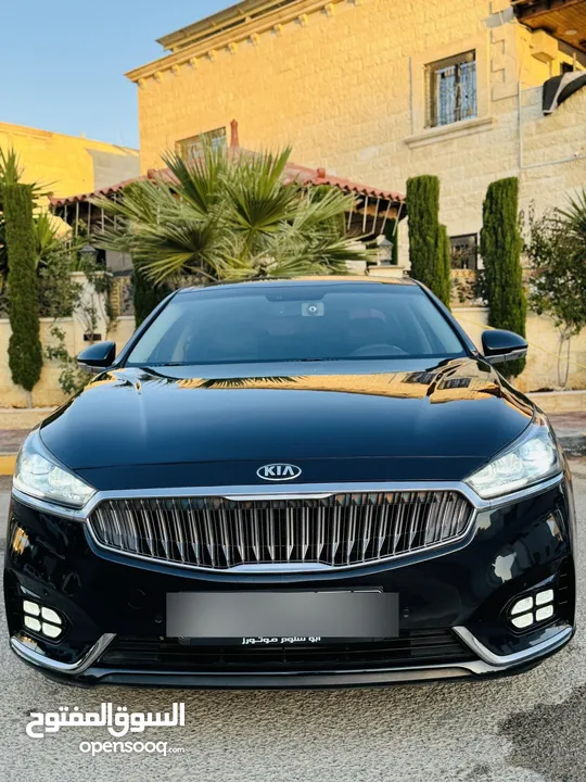 Kia 7 kadenza مستعمل بحالة الوكاة فلل الفلل كامل اضافات  4 جيد قصعات امامية على الجوانب
