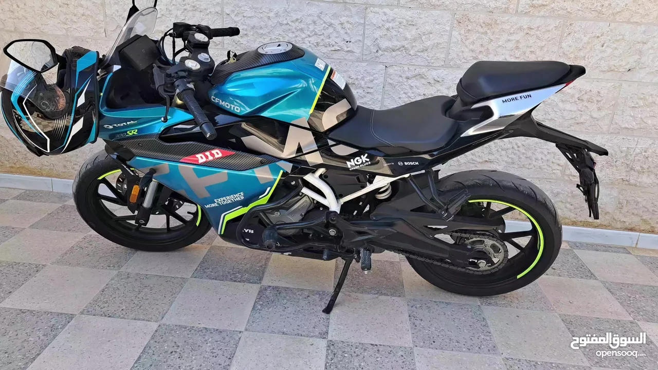 للبيع او البدل cfmoto 300sr