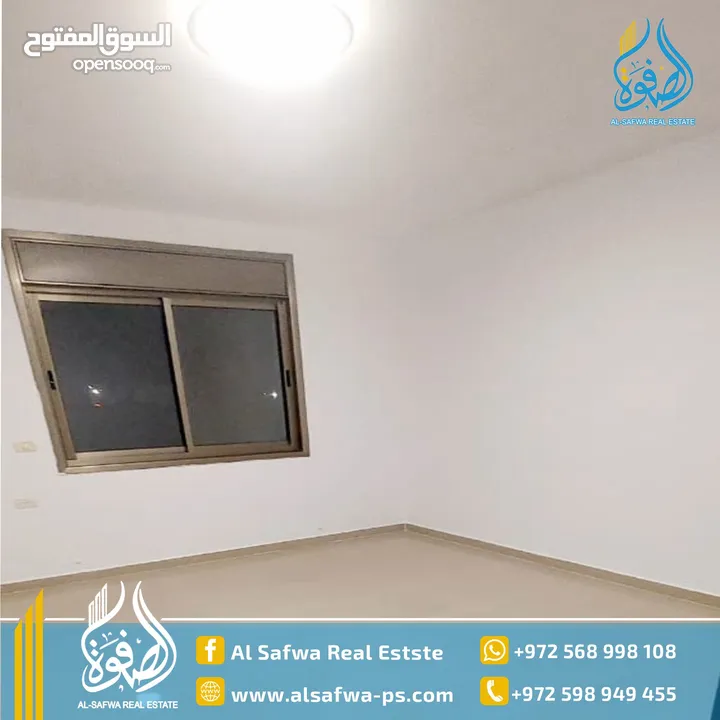 شقه مميزة بمساحه واسعه جدا للايجار الارسال قرب المقاطعه