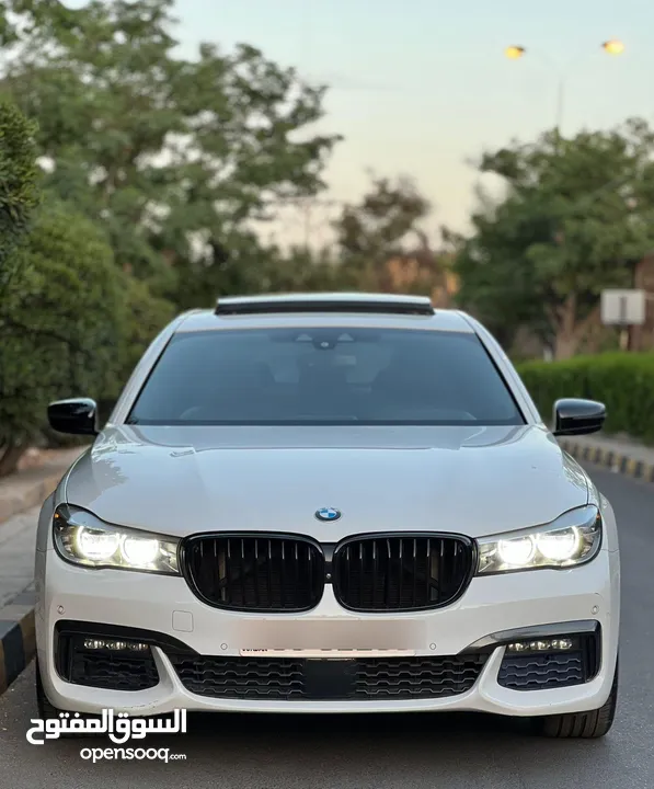 2018 BMW 740 eDrive بحالة الوكالة للبيع كاش او اقساط من المالك مباشرة بدون وساطة بنوك دفعة اولى