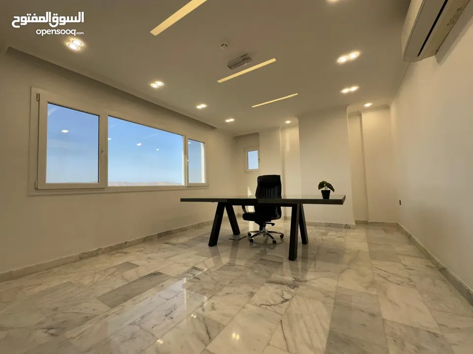 Unfurnished Modern Offices For Rent, Misfah (REF: MU062401MI)