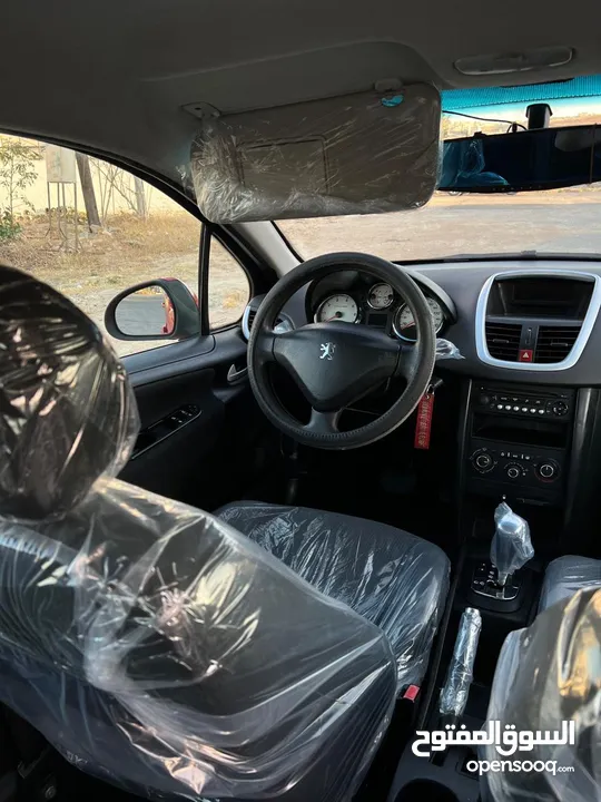 بيجو 207 مميزه بحالة الوكالة بسعر مغري جدا