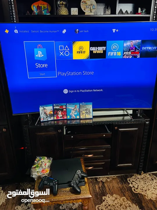 Playstation 4 Slim  بلاستيشن 4 سلم