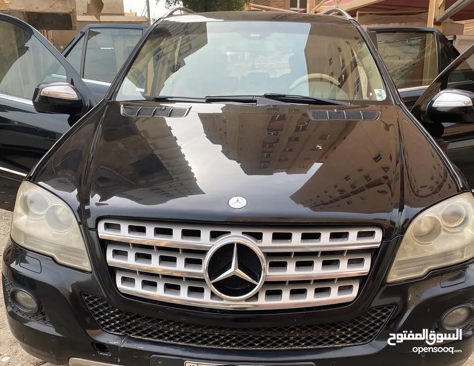 Mercedes ML 350 very good condition with no any issues 1 year passing