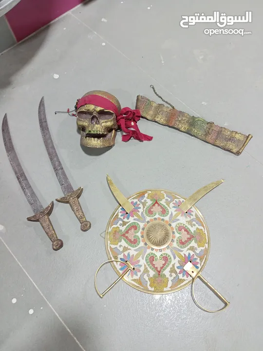 موجود نوادر للبيع