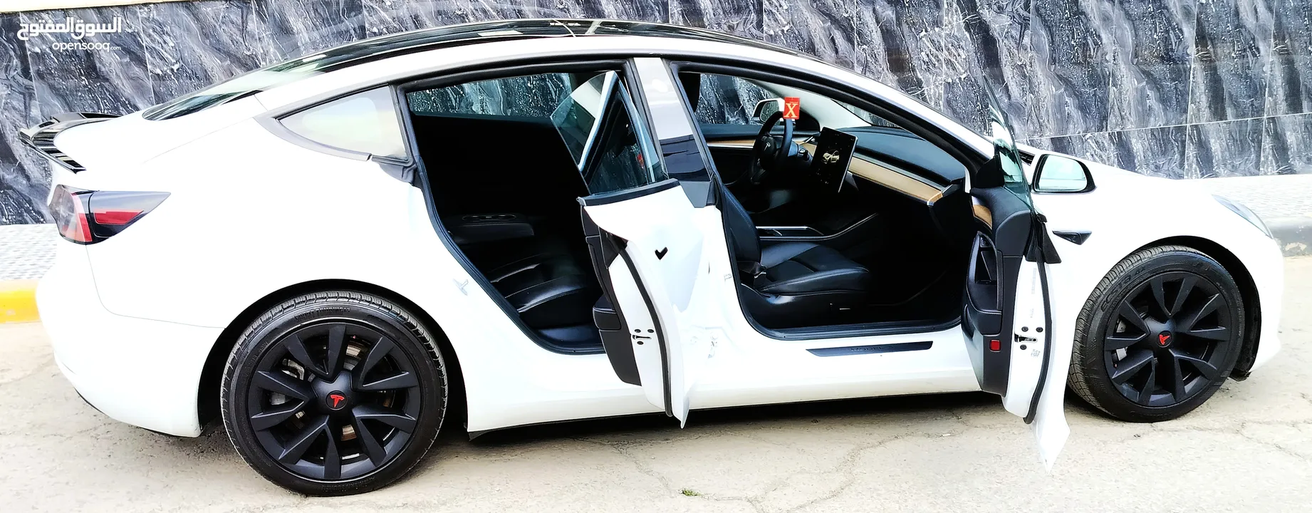 تيسلا 2022 model 3 فحص كامل 4 جـــيـــد بدون ملاحظات بودي (كرت ابيض) بحالة الوكالة بسعر لقطة ومحرووق