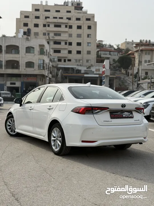 تويوتا كارولا ترخيص 2022 محرك 1800 هايبرد جير أوتوماتيك 170 حصان