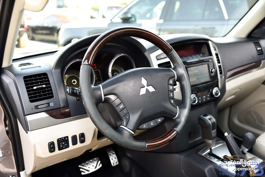 ميتسوبيشي باجيرو 2016 Mitsubishi Pajero GLS 3.5L V6