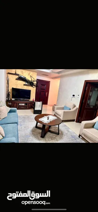 شقه طابق اول غير مفروشه للبيع في منطقة الكرسي