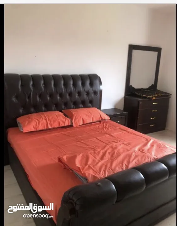 منزل منعزل مع حديقة فواكه 3 غرف صاله مجلس بلكون مطبخ مجهز مواقف سيارات