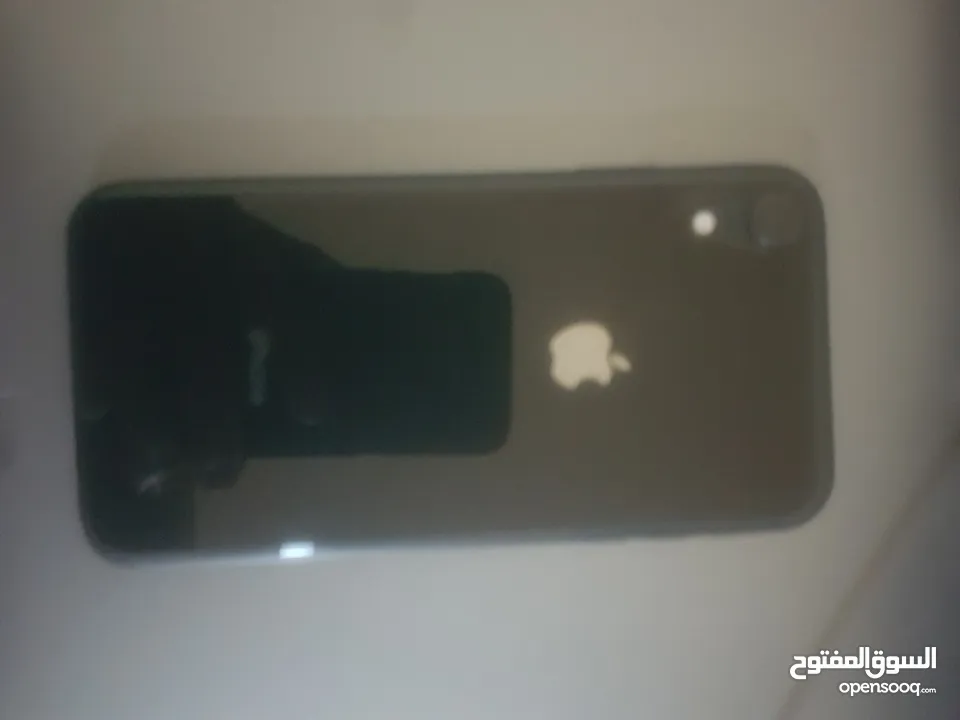 iPhone xr 64gb, iso 18.3 , model number MRY42ZP picture and video are good ,such as software updates