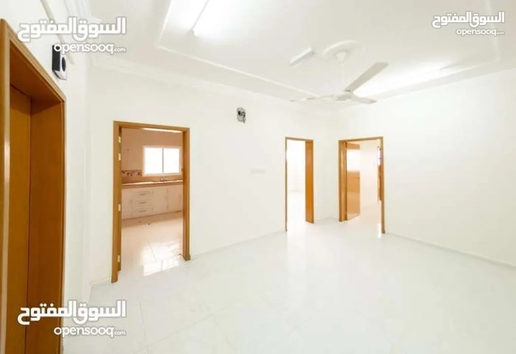 شقة غرفتين وصالة واسعه ونظيفه جبل العيد صور