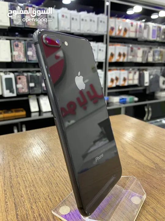 iPhone 8 Plus (256) GB ايفون 8 بلس مستعمل بحالة جيدة جدا بطارية اصلية 85٪؜