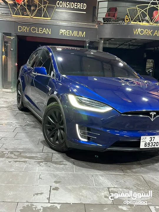 بسعر مغري TESLA 2018 modle X كاش أو اقساط