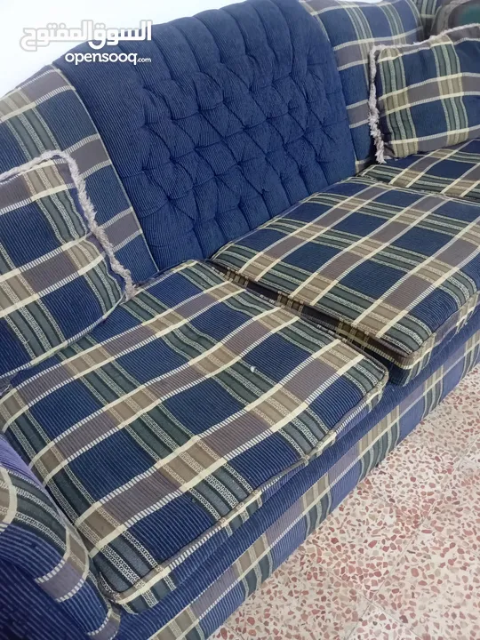 كنب للبيع بسعر مغري