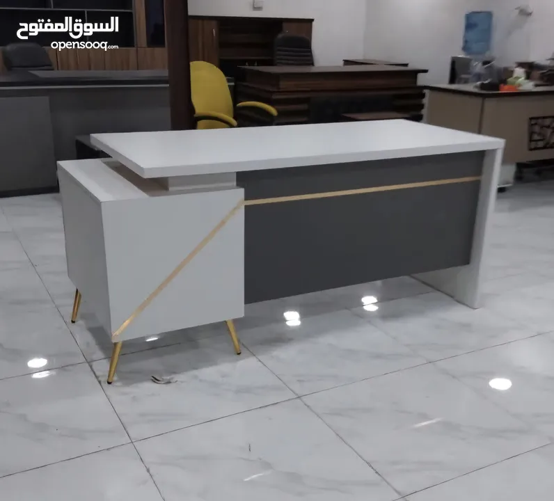 مكتب مدير قياس 180سم +جانبية +طاولة هديه مع كل مكتب لامينيت  اثاث مكتبي