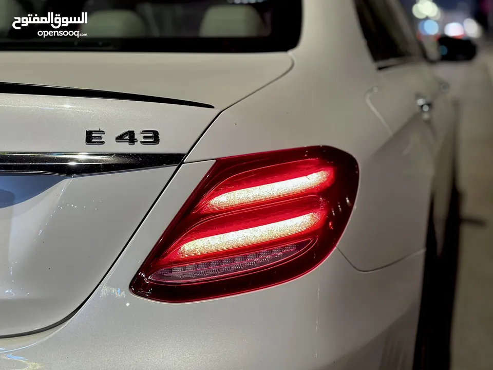 Mercedes benz E43 amg