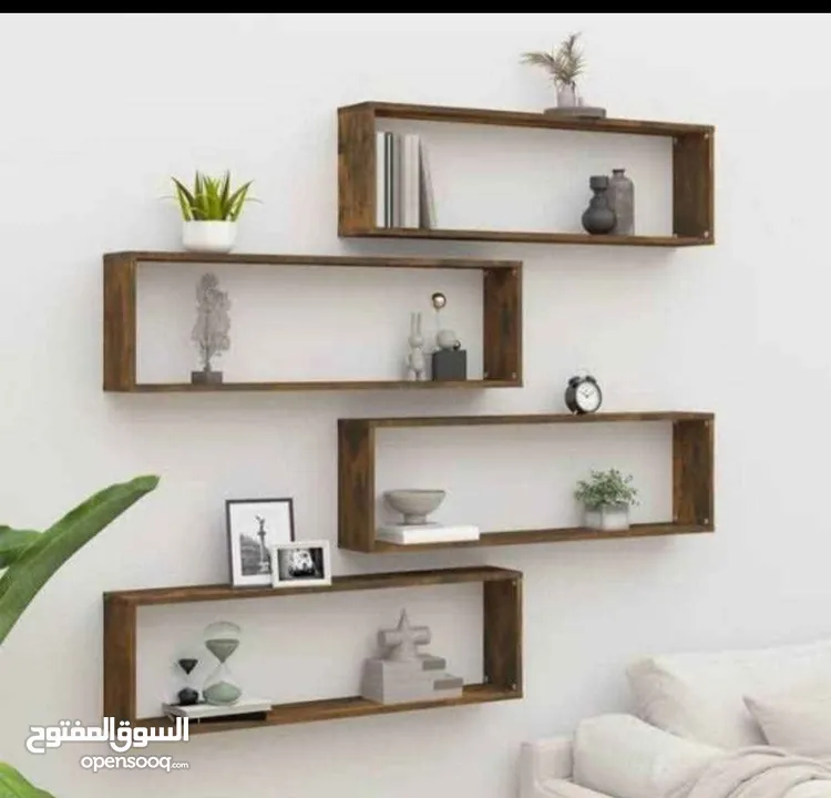 رفوف خشب شاشه ومطبخ وحمام وديكور حائط وستاند مكياج وجلاتين وغيره